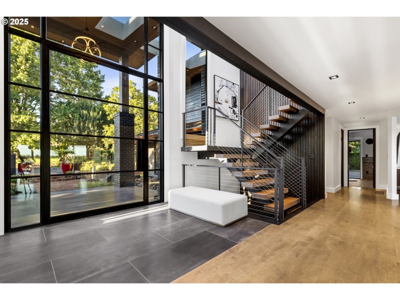 Entrance/Foyer