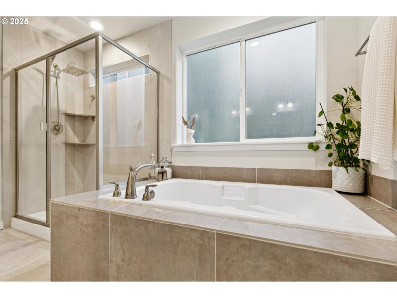 Bedroom, Owner's Suite