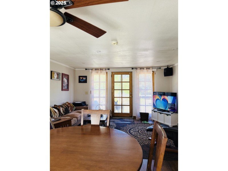 Living Room/Dining Room