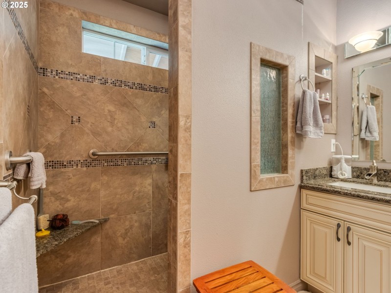 Bathroom, Attached