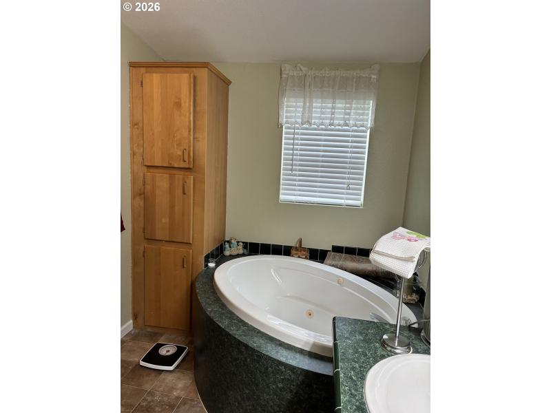 En Suite Bathroom