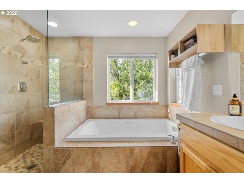 Owner's Suite Bathroom