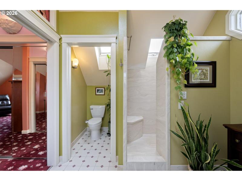 Bathroom, Attached