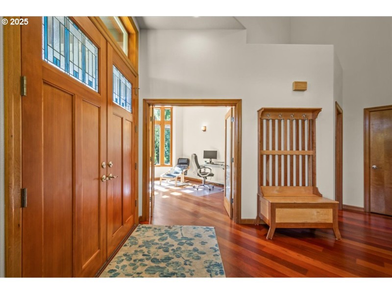 Entrance/Foyer