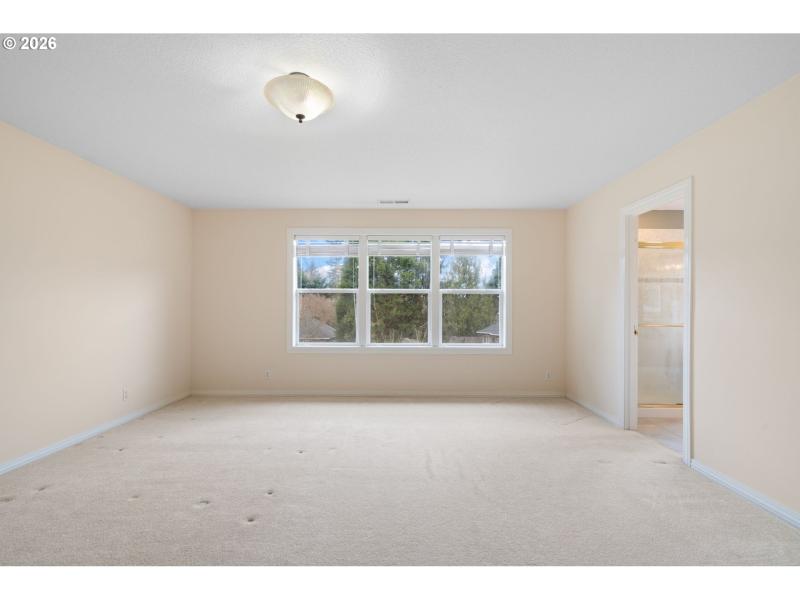 Bedroom, Primary