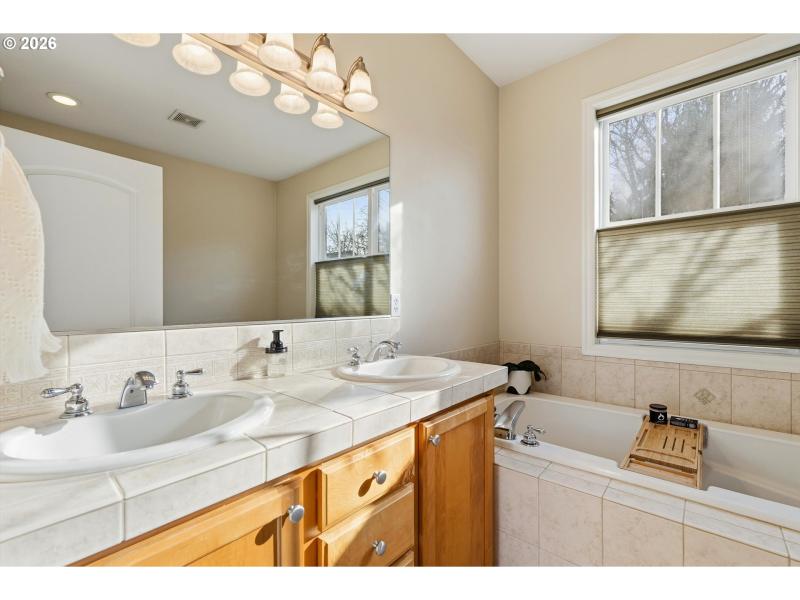 En Suite Bathroom