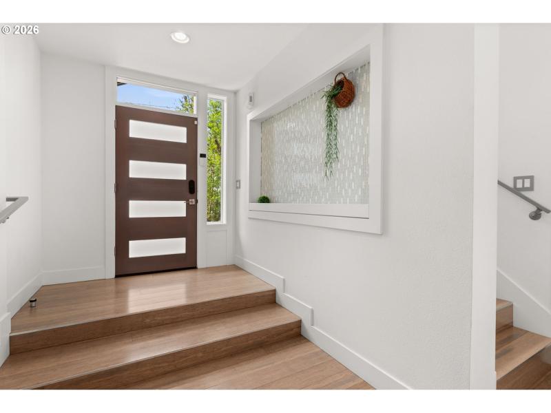 Entrance/Foyer