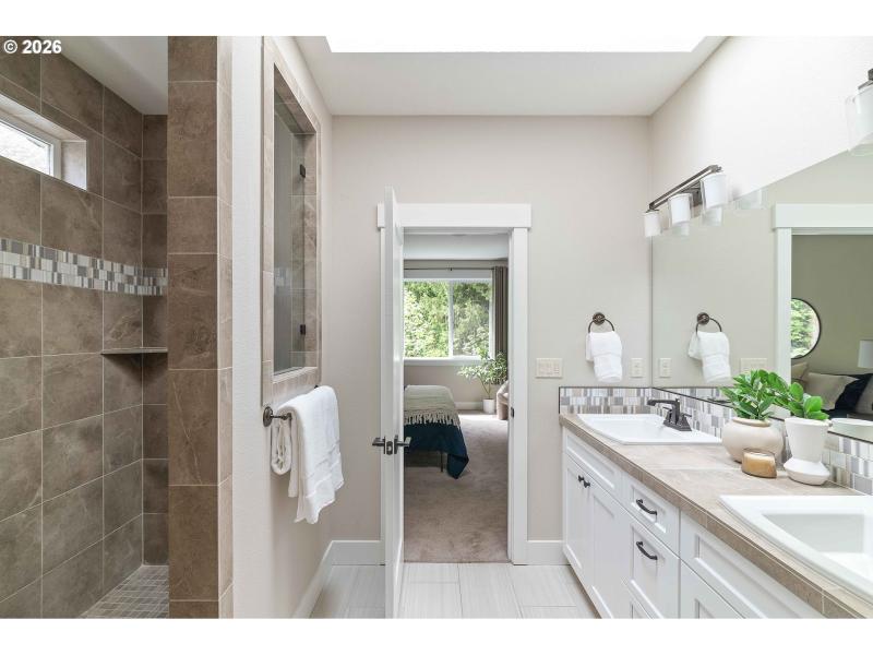 Bathroom, Attached