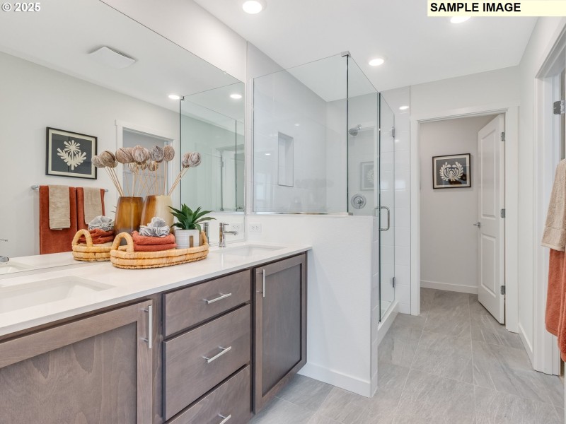 Bathroom, Attached