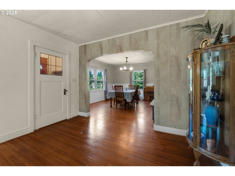 Living Room/Dining Room