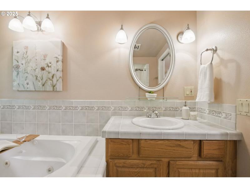 Owner's Suite Bathroom