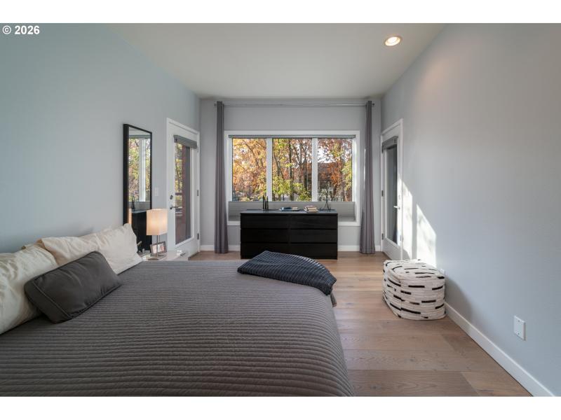 Bedroom, Primary