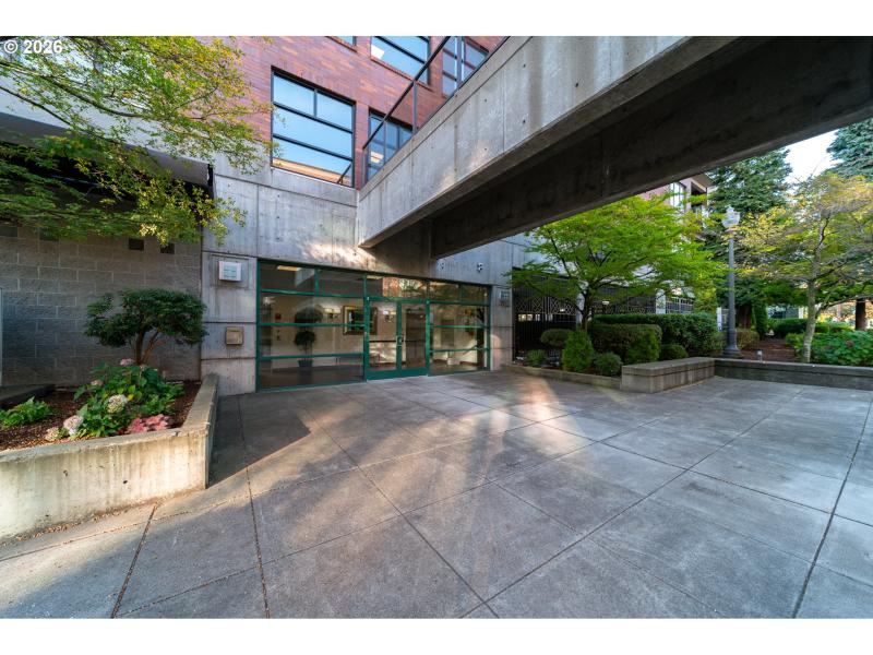 Entrance/Foyer