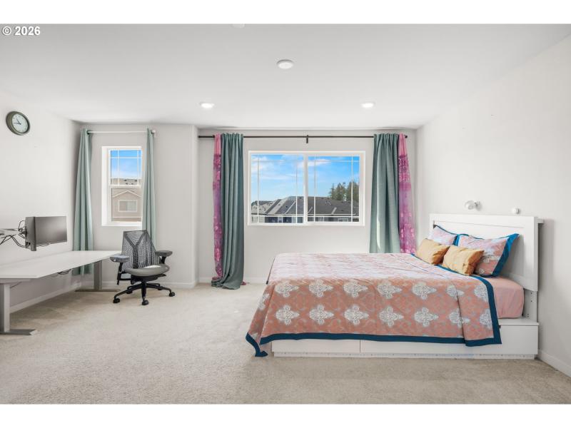 Bedroom, Primary