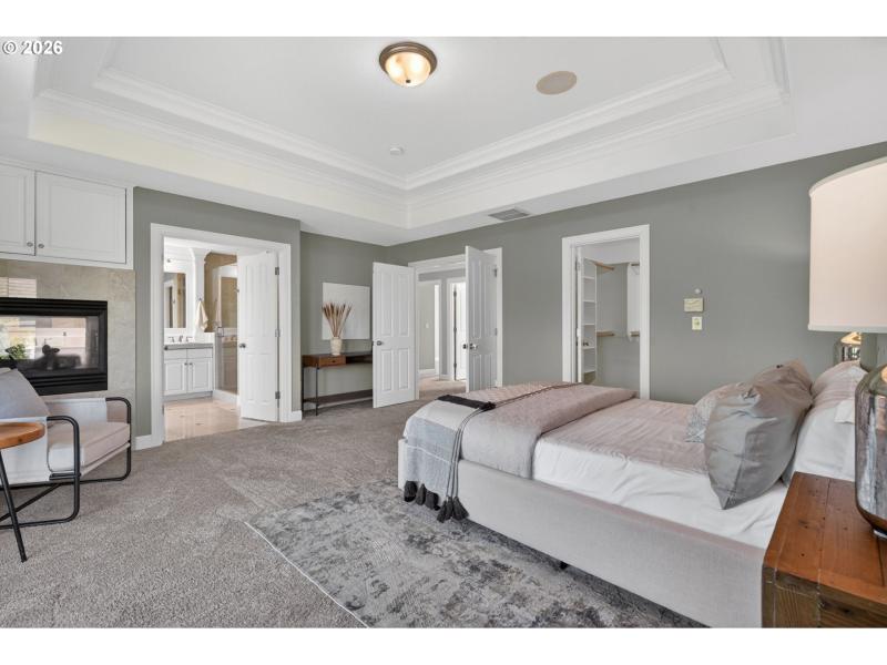 Bedroom, Primary