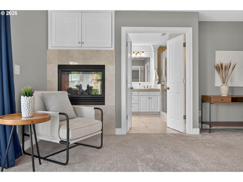Bedroom, Primary