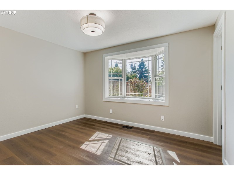 Bedroom, Owner's Suite