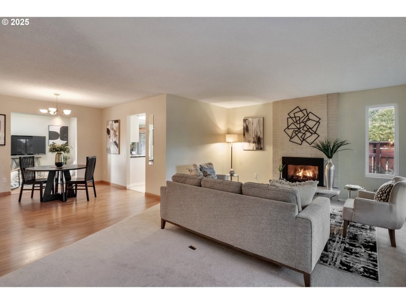 Living Room/Dining Room