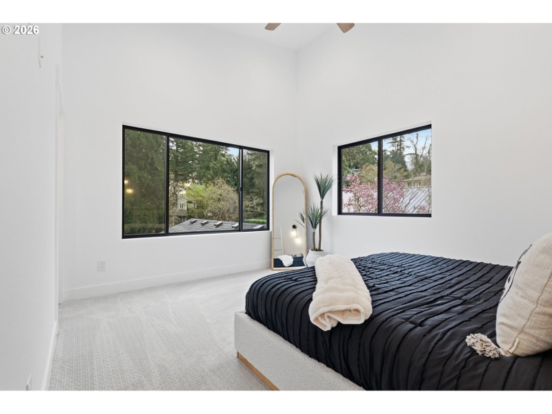 Bedroom, Primary