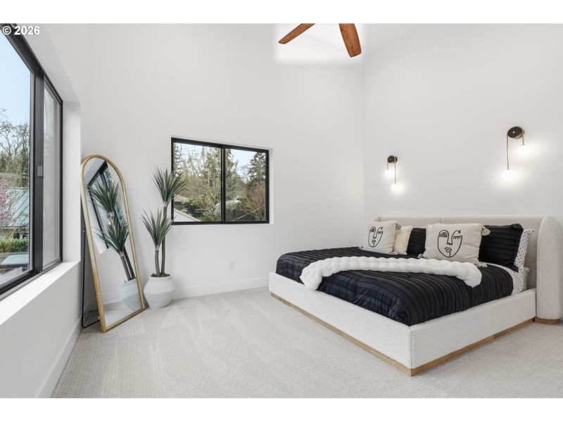 Bedroom, Primary