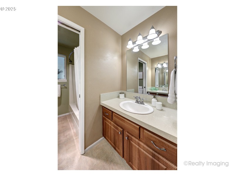 Owner's Suite Bathroom