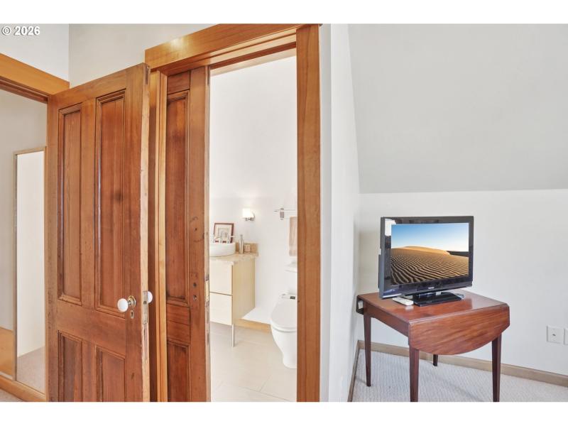 Owner's Suite Bathroom