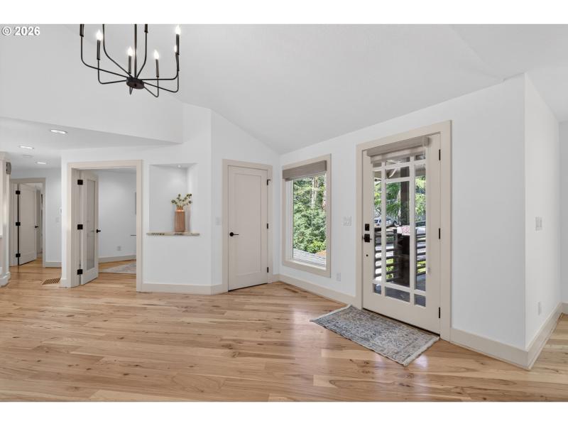 Entrance/Foyer