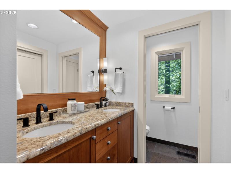 Bathroom, Attached