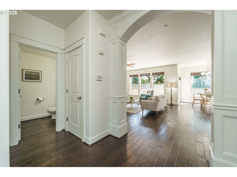 Entrance/Foyer