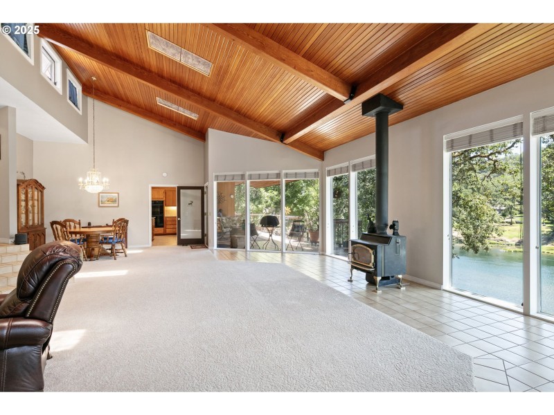 Living Room/Dining Room