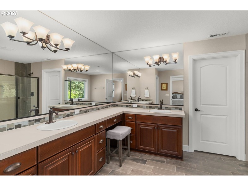 Owner's Suite Bathroom