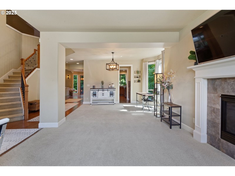 Living Room/Dining Room