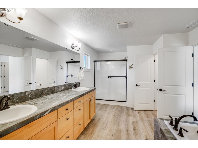 Owner's Suite Bathroom