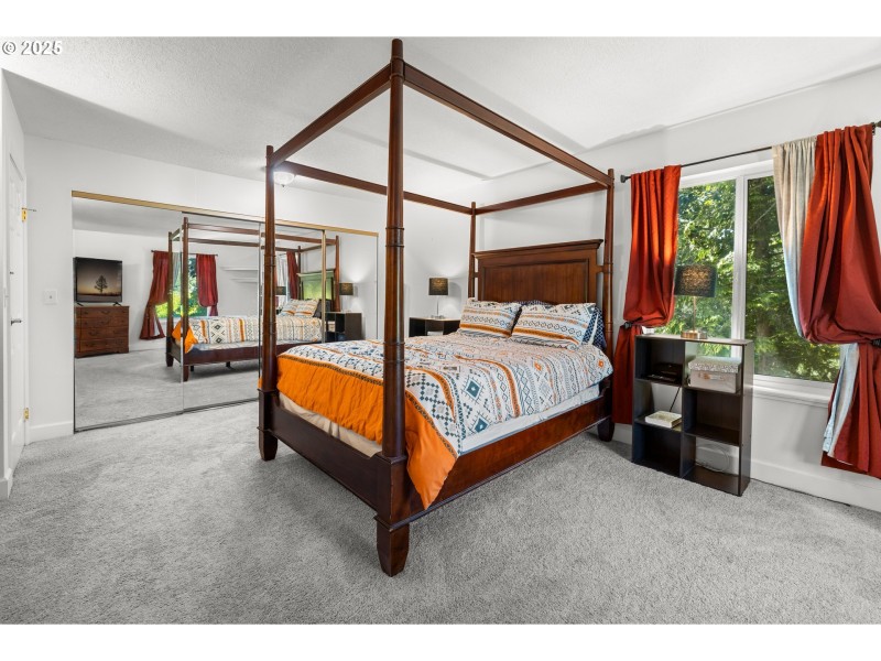 Bedroom, Owner's Suite