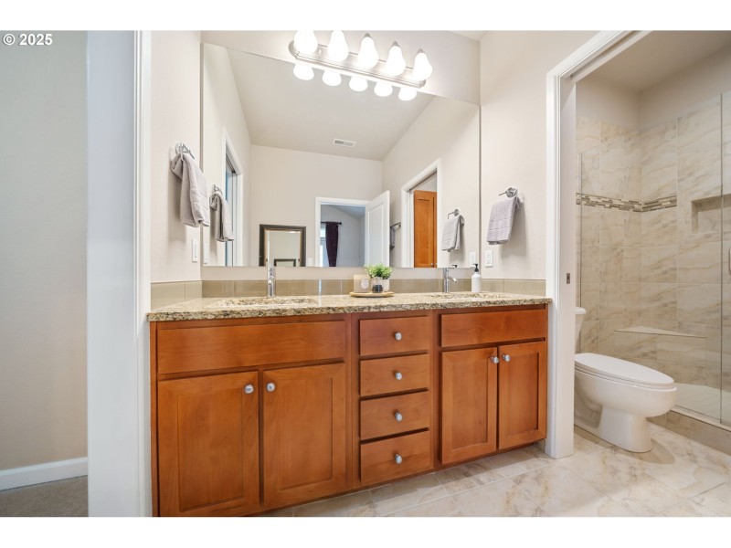 Owner's Suite Bathroom