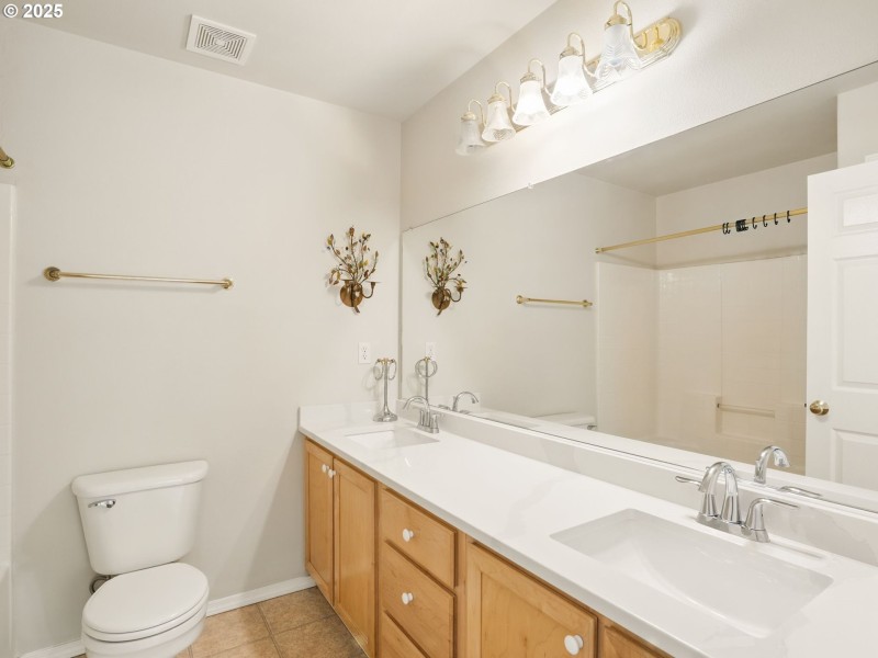 Owner's Suite Bathroom