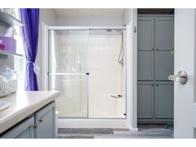 Owner's Suite Bathroom