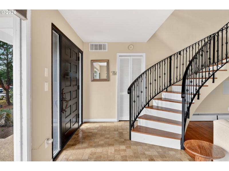 Entrance/Foyer