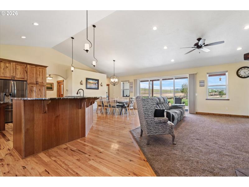 Kitchen/Living Room