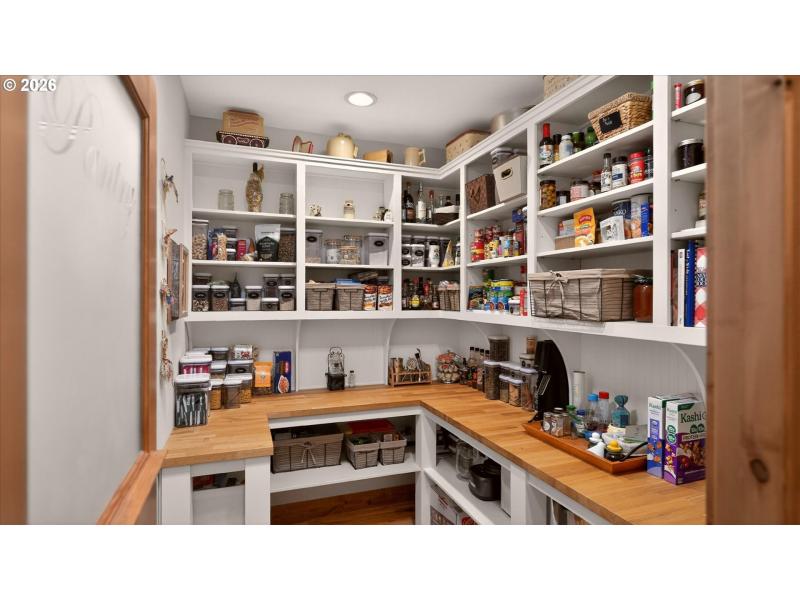 Butler's Pantry