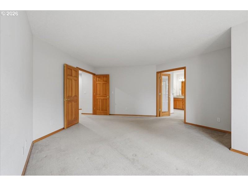 Bedroom, Primary