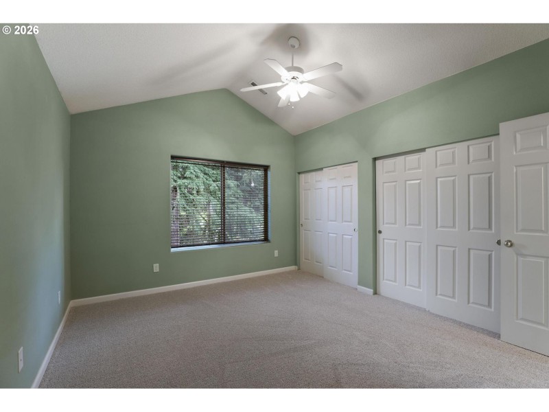 Bedroom, Primary