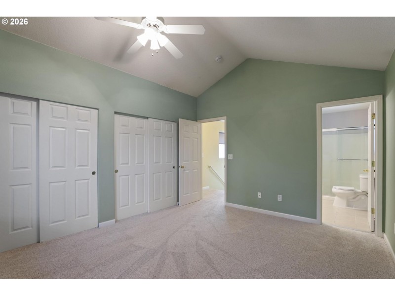 Bedroom, Primary