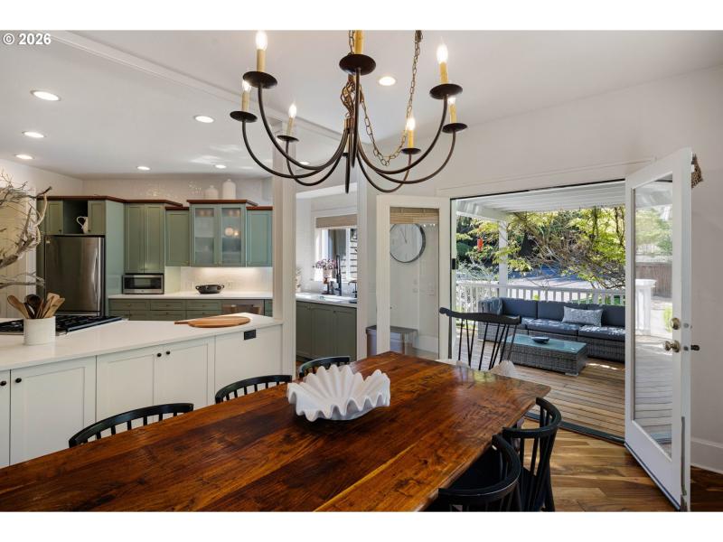 Kitchen/Dining Room