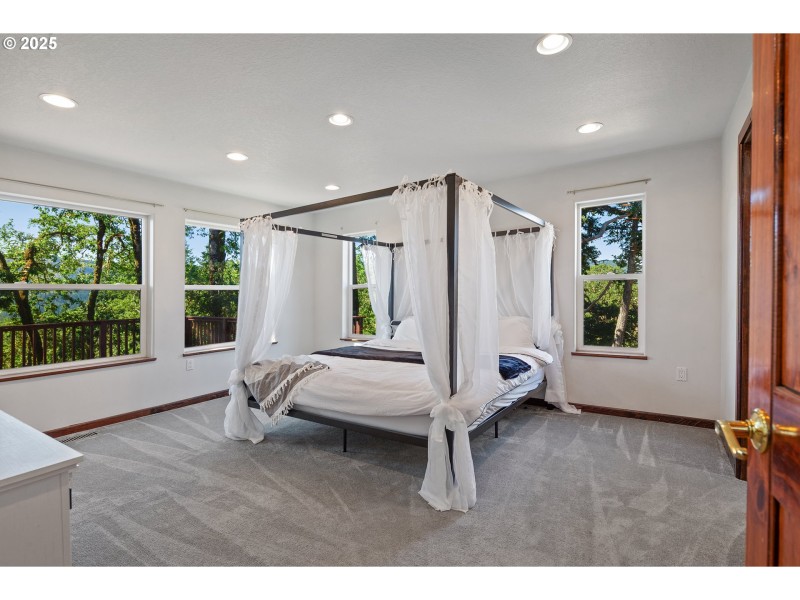 Bedroom, Owner's Suite