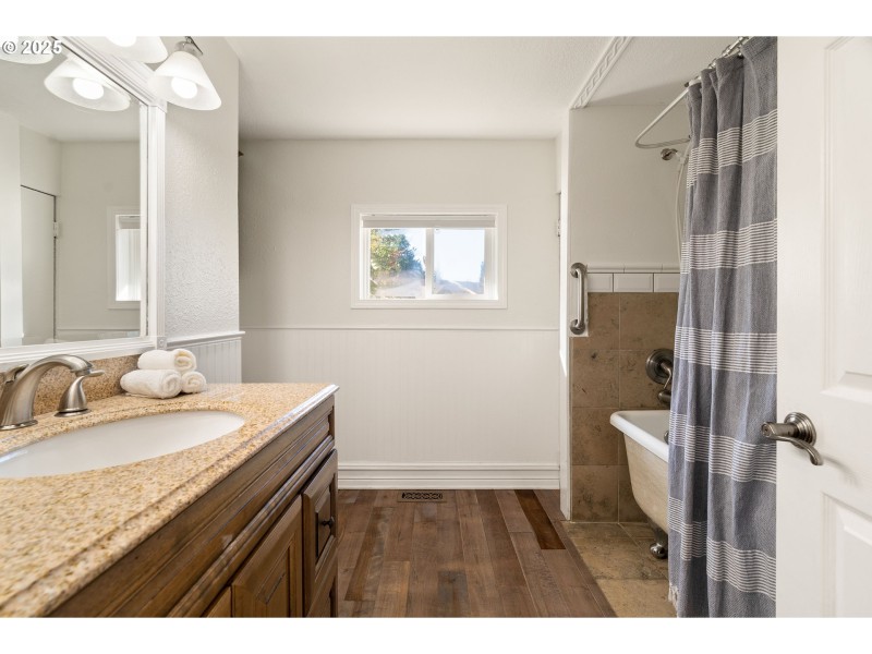 Owner's Suite Bathroom