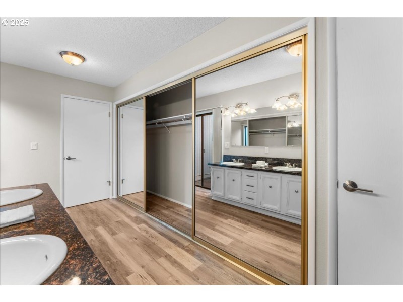 Owner's Suite Bathroom