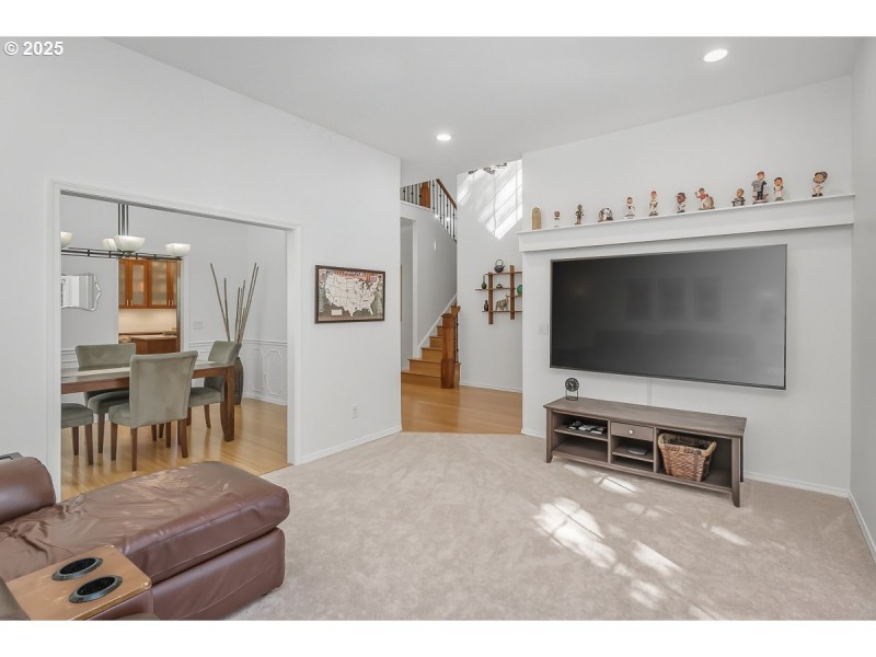 Living Room/Dining Room