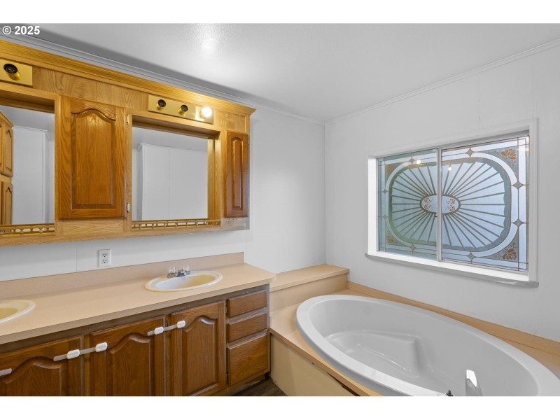 Owner's Suite Bathroom