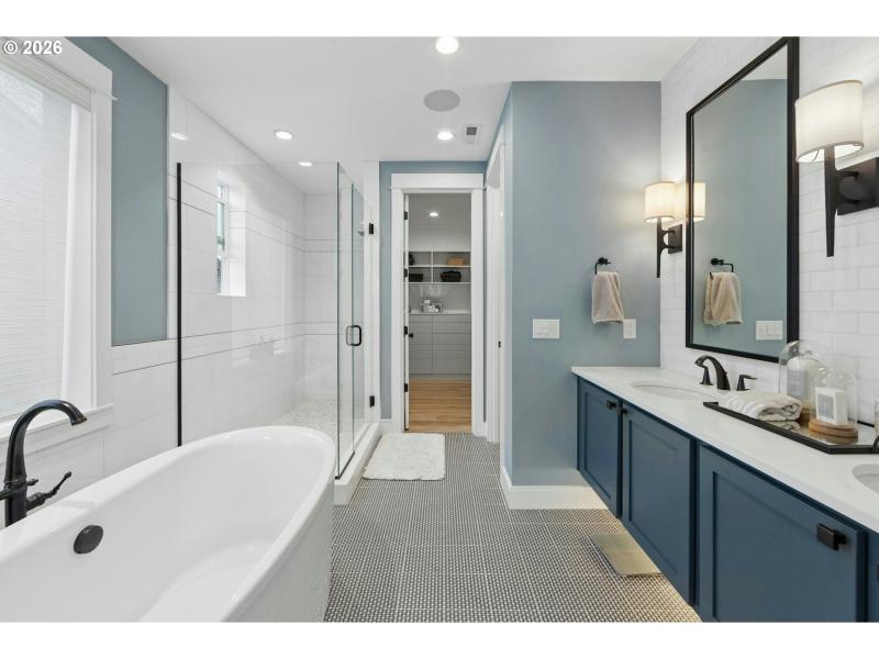 Bathroom, Attached